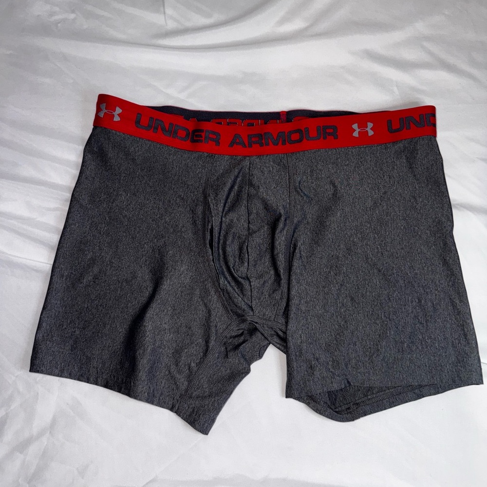 Under Armour Men's Gray Boxer Briefs